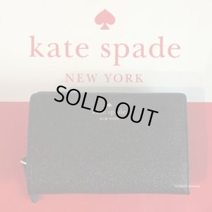 画像1: ケイトスペード Kate Spade キラキラ グリッターが可愛い joeley 二つ折り財布 ブラック WLRU5762 送料無料